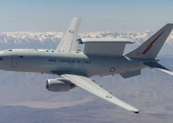 El E-7A Wedgetail de la RAAF sobre el sur de California durante la campaña de pruebas trilateral.