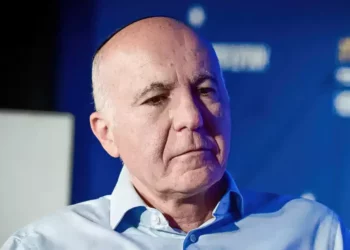 Exjefe del Shin Bet presenta declaración jurada contra Netanyahu
