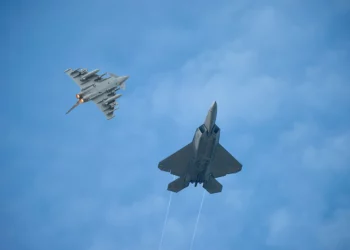 El Eurofighter se comió y humilló al F-22 en dogfight