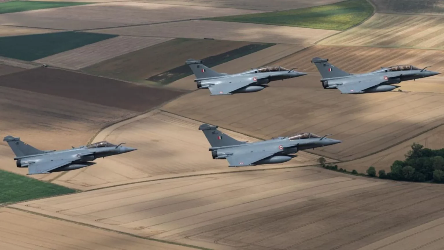 La OTAN envía cazas Rafale en respuesta a los drones rusos (1)