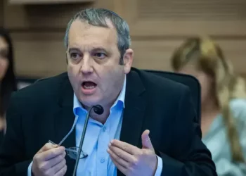 Diputado Gilad Kariv será interrogado por presunta filtración de documentos