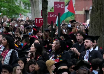 Trump congela $2.200 M a Harvard por el antisemitismo