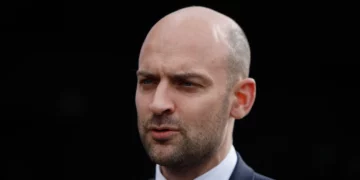 Francia advierte sanciones a Irán si no hay acuerdo nuclear