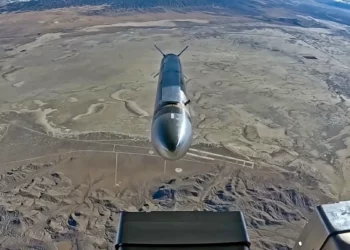 Leidos prueba con éxito el misil Black Arrow desde un AC-130J