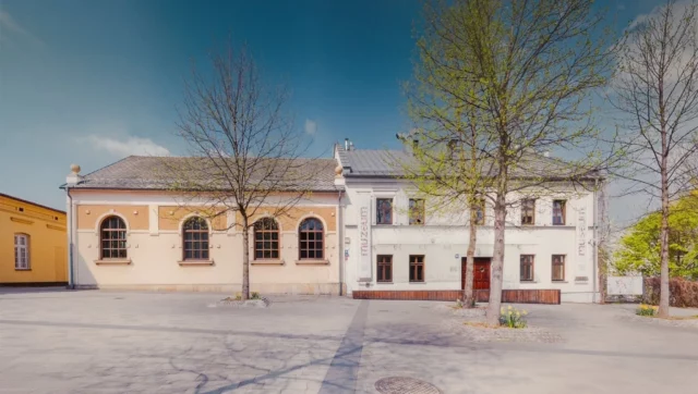 Comida kosher vuelve a 80 años de la liberación de Auschwitz