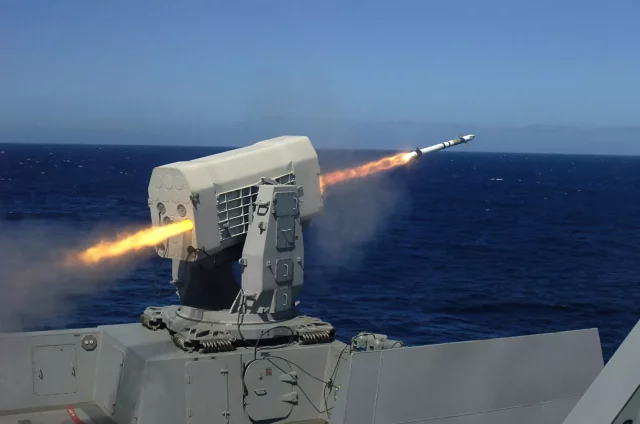 EE. UU. encarga misiles RAM Block 2B a Raytheon por $23.7 M