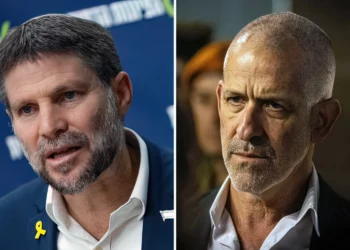Smotrich abandona de reunión mientras Ronen Bar expone informe