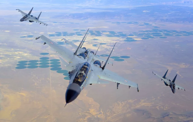 India desafía a China con Su-30MKI en océano Índico