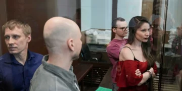 Tribunal ruso condena a ciudadano israelí por vínculos con Navalny