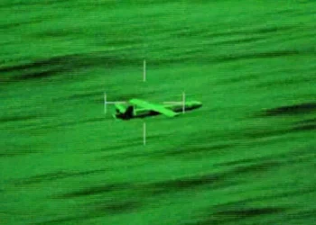 Fragata francesa destruye dron hutí con cañón OTO Melara