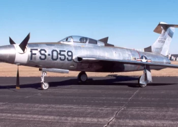 El Thunderscreech: el avión que enfermaba a su tripulación