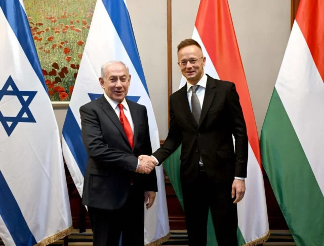 Netanyahu se reúne con el canciller húngaro antes de partir hacia EE. UU.