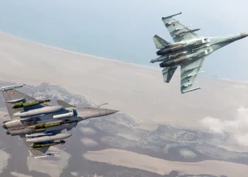 Cuando el Su-35 gira en seco: el Rafale responde con precisión