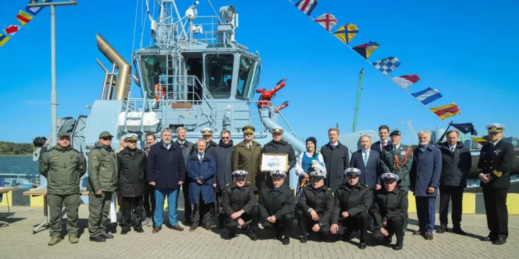 Damen entrega remolcador ASD 3010 ICE a la Armada lituana
