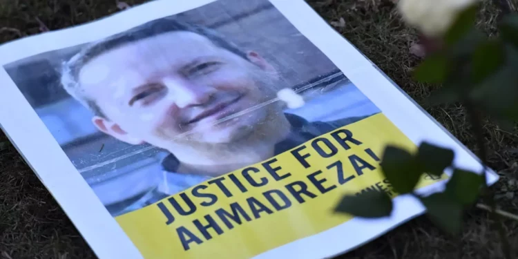 Académico detenido en Irán corre riesgo “inmediato” tras ataque al corazón