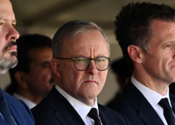 Primer ministro australiano retira a un crítico de Israel del gabinete