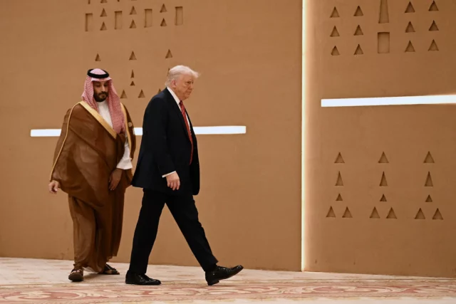 Bin Salman: Arabia Saudí trabaja con EE. UU. para desescalar Oriente Medio