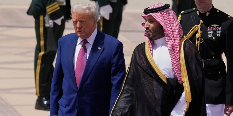 Arabia Saudita advirtió a Irán que haga un acuerdo nuclear con EE. UU. o se arriesgue a una guerra con Israel
