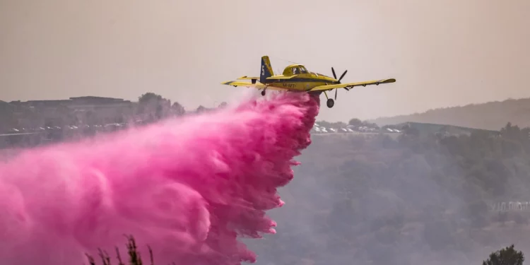 Llegarán 8 aviones contra incendios desde Italia y Chipre a Israel