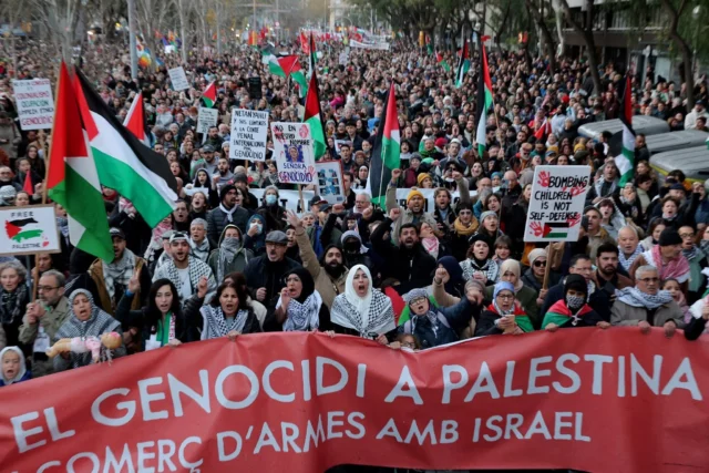 Barcelona rompe lazos con Israel y suspende acuerdo con Tel Aviv