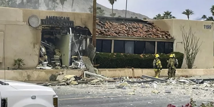 Bomba detona cerca de clínica de fertilidad en Palm Springs