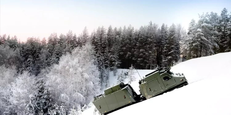 BAE Systems e Iveco unen fuerzas para el BvS10 en Italia