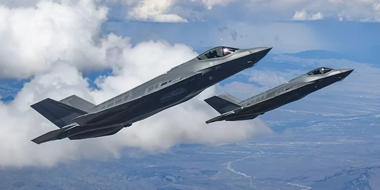 El F-35 desata el caos con su radar AN/APG-81 imbatible