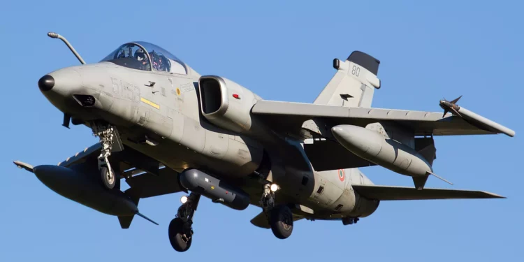 AMX con cañón Vulcan arrasa objetivos terrestres