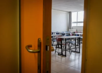 Cientos de escuelas cierran por protesta docente en Israel
