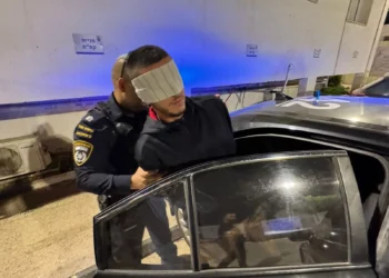 Policía de Israel detiene a palestino por agredir a una soldado
