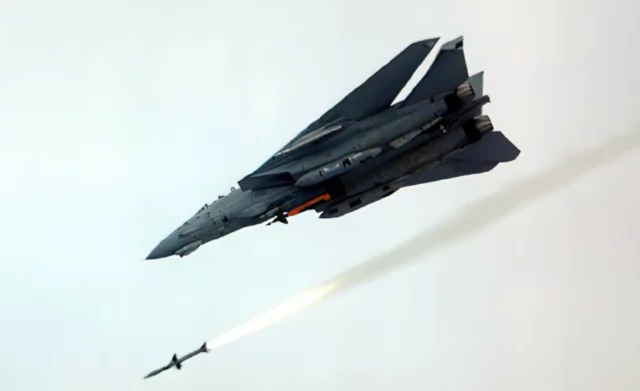 El F-14 Tomcat integró el M61A1 Vulcan para reforzar su letalidad