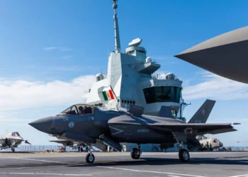 CSG 25: F-35B interoperan en HMS Prince of Wales e ITS Cavour