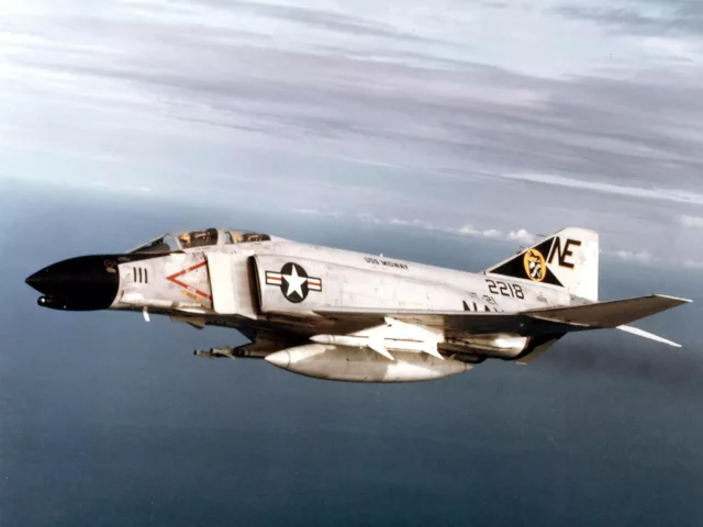 F-4 Phantom rompió récords mundiales de altitud y velocidad