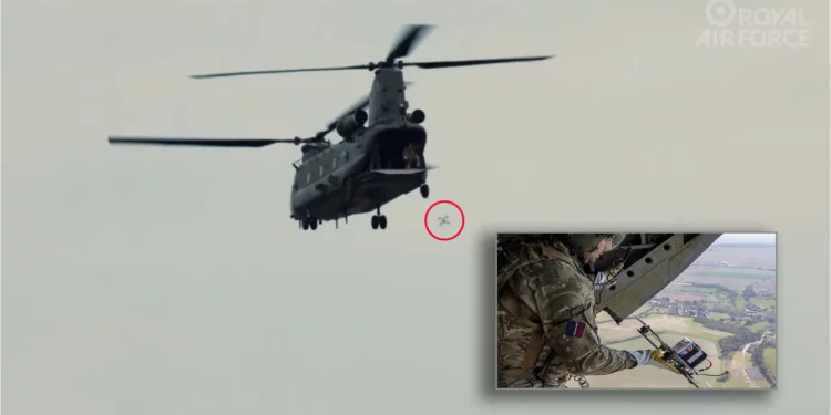 RAF despliega dron FPV desde Chinook en prueba Hornet's Nest
