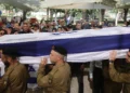 Israel sepulta a Zvi Feldman: soldado recuperado tras 43 años