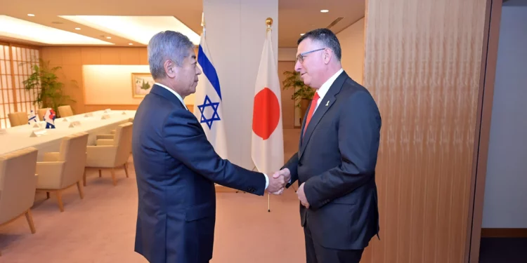 Israel fortalece lazos con Japón en visita histórica