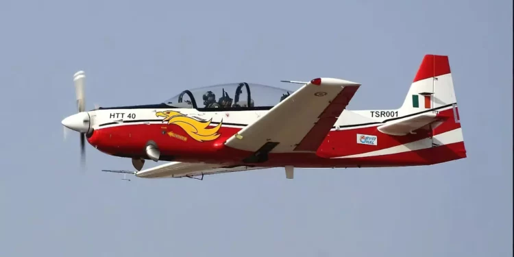 HTT-40 de India enfrenta drones de ataque en Ucrania
