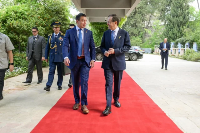 Presidente de Israel recibe a su homólogo de Ecuador
