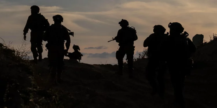 Israel ampliará operación en Gaza y moviliza reservistas