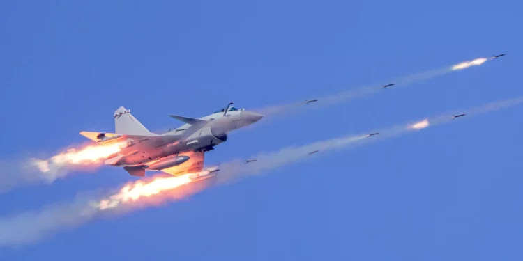 Pakistán derribó Rafale indio con cadena de muerte china