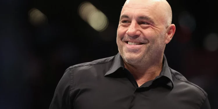 Joe Rogan respalda la canción “Heil Hitler” de Kanye West