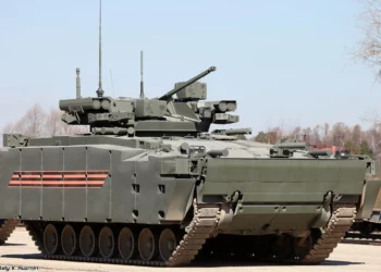 Rusia exhibe avances del Kurganets-25 en MILEX 2025