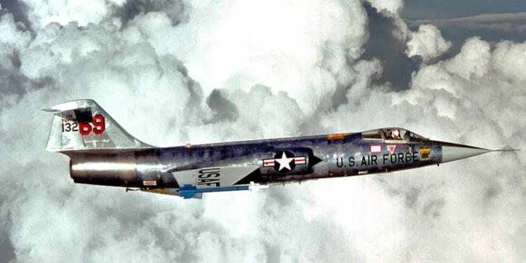 El Super Starfighter: Historia del Lockheed CL-1200 Lancer