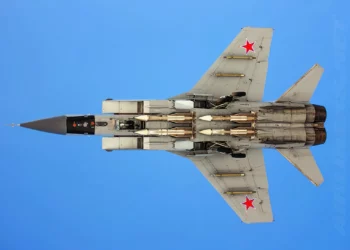 El MiG-31 Foxhound arrasa al F-15 Eagle en velocidad y alcance