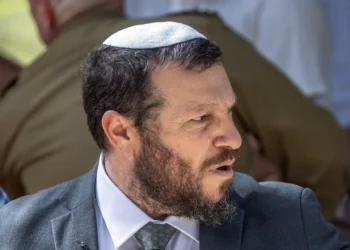 Ministro Eliyahu culpa a Golan por asesinato de empleados de embajada israelí