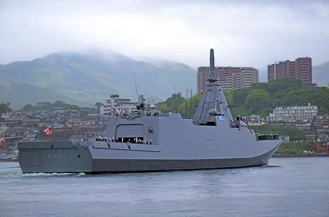 Japón incorpora la fragata Niyodo a su flota naval