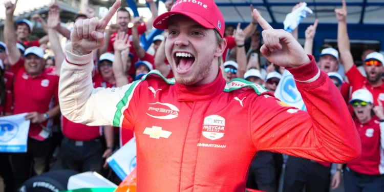 Piloto novato nacido en Israel conquista la pole en Indy 500