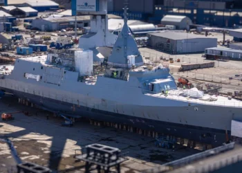 Finlandia bota corbeta Pohjanmaa para reforzar su defensa naval