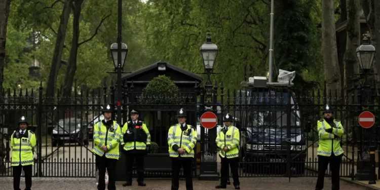 Iraníes detenidos planeaban ataque a embajada israelí en Londres
