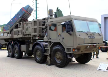 Ejército checo exhibe SPYDER SR y ELM-2084 MMR en IDET 2025